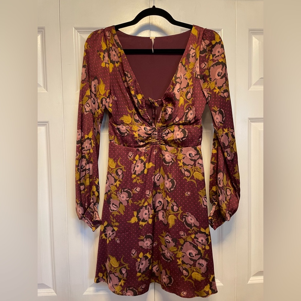 Free People Flower Print Long Sleeved Flowy Dress Women’s Size 4 Babydoll Boho